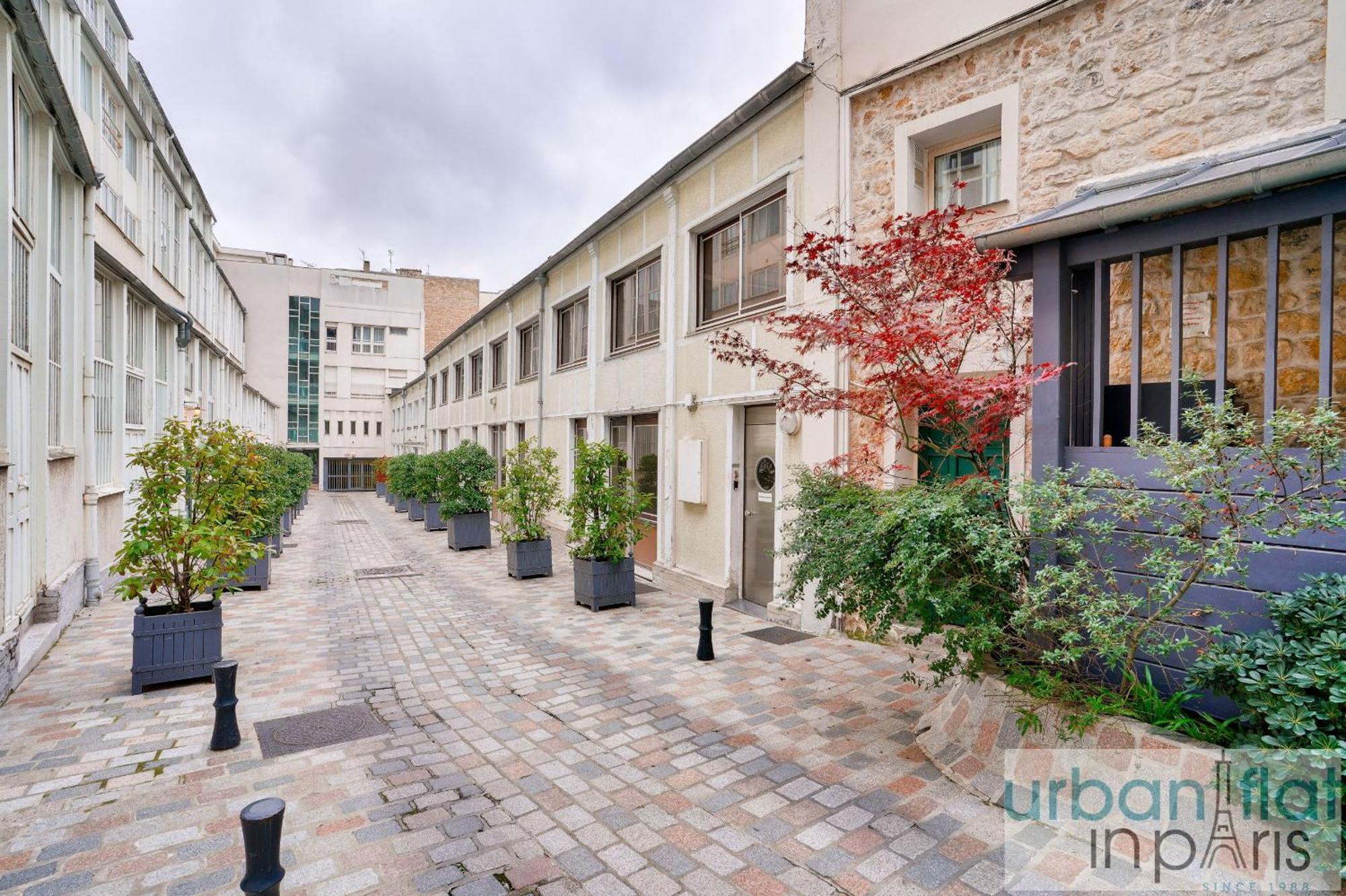 33 - Flat Av Des Champs-Elysees ปารีส ภายนอก รูปภาพ